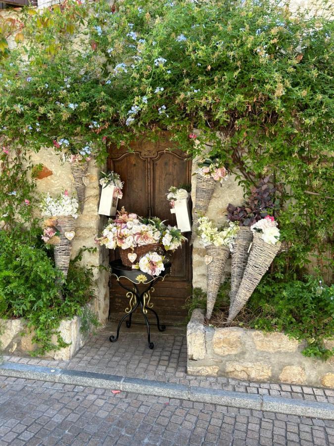 L'Oustaou Bello Visto Le Castellet  Εξωτερικό φωτογραφία
